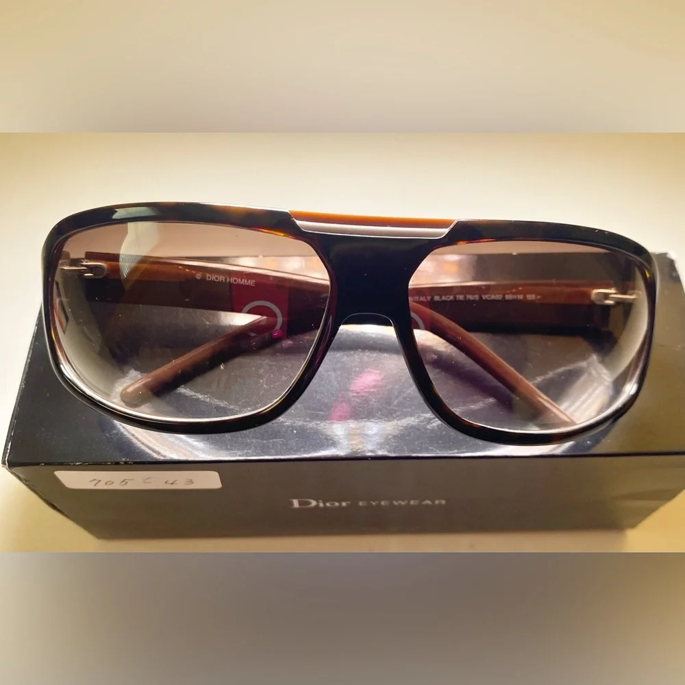 Dior Homme Brown Tie Sunnies 😎